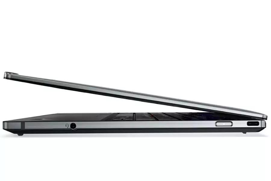 Lenovo-Laptop-ThinkPad-Z13-x3-900x600